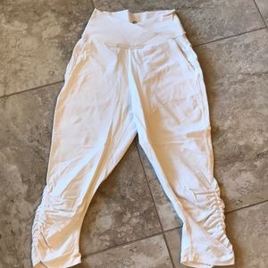 Size 4 Lululemon dance crop